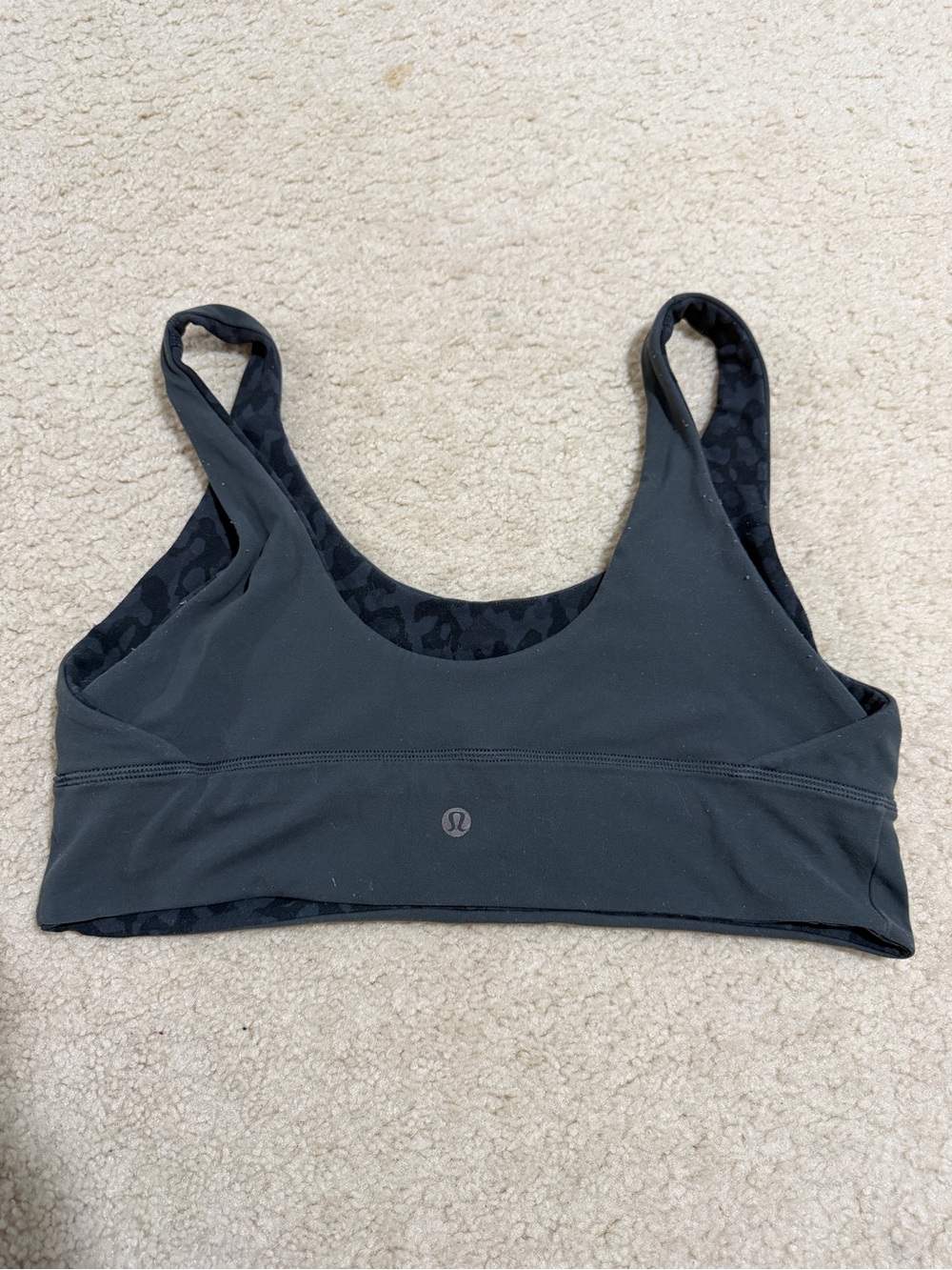 lululemon athletica black sports bra with subtle patterned lining